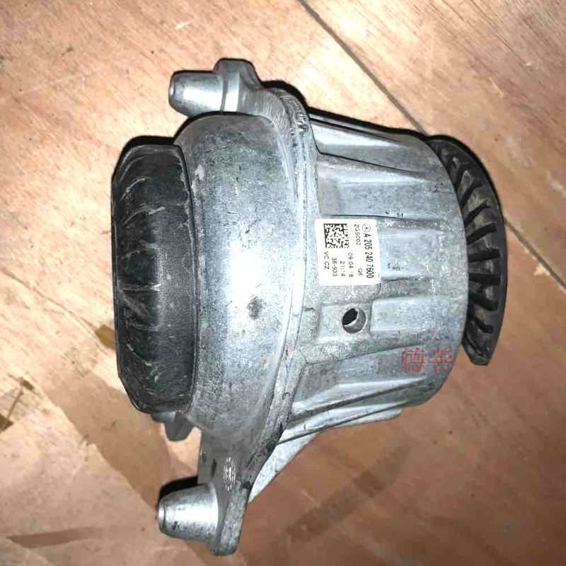 适用奔驰213 238 E180 E200 E260 E300 发动机机脚垫 变速箱脚胶