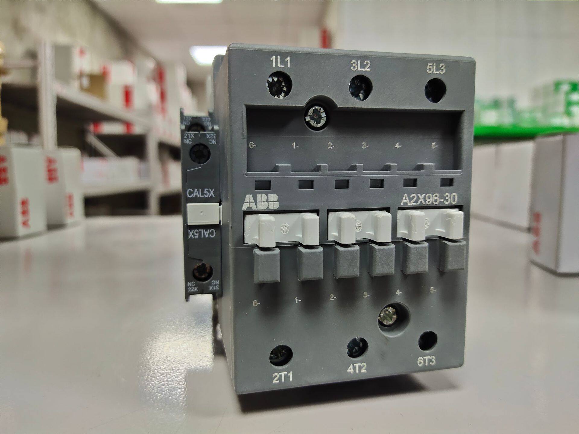 ABB原厂交流接触器A2X32-30-01380V50HZ/400V60HZ现货库存价格