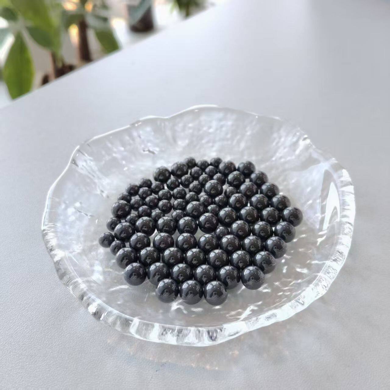 氮化硅陶瓷球耐高温耐腐蚀耐不生锈无油自润滑多场景可用