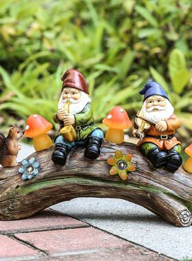 热销脂花TIV园装饰庭院矮阳台创意摆件太阳能户外小人灯景观灯树