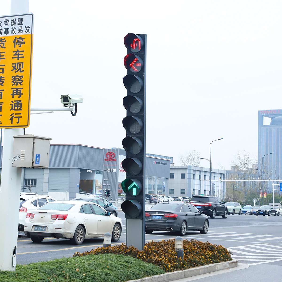 交通八角监控立杆6米7米8米5米抓拍监控杆道路卡口立柱信号灯杆