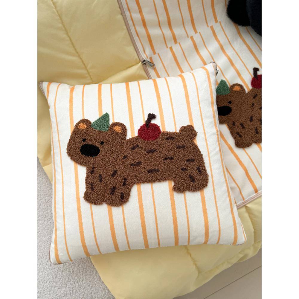 可卡通毛巾爱抱枕被两用二合一车载靠垫可折叠绣客厅午觉F977M77T