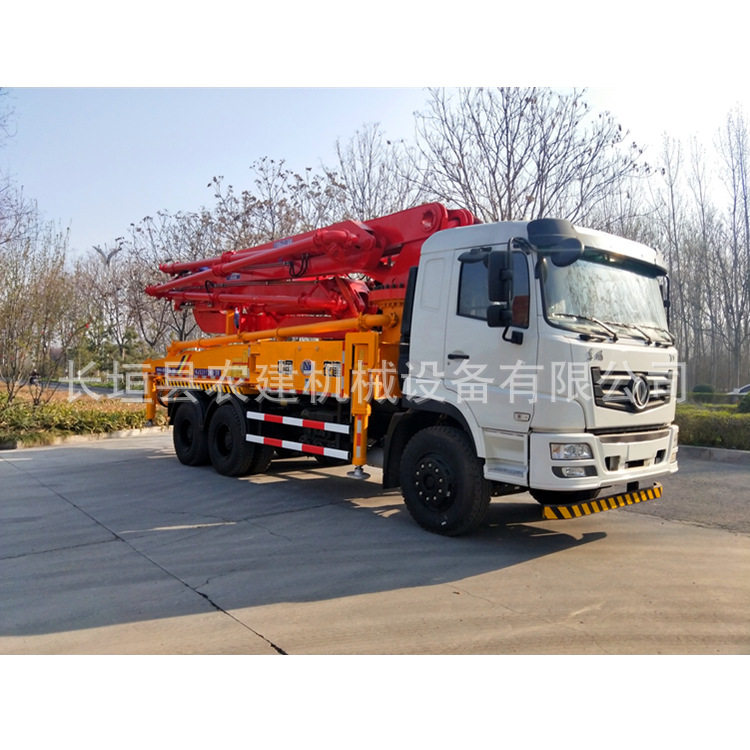 农建小型38米臂架混凝土泵车