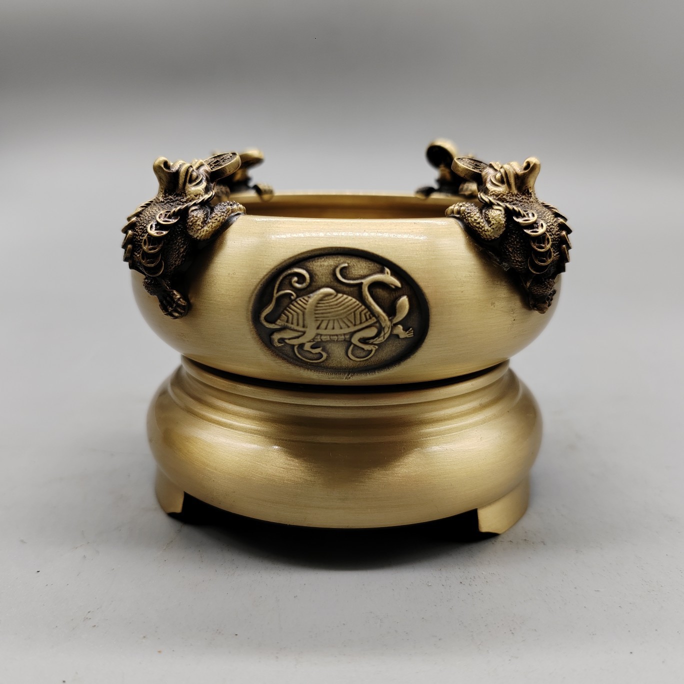 仿古做旧铜旋转四方来财烟灰缸