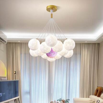 客厅吊灯北欧ins创意月球餐厅灯现代简约网红温馨浪漫卧室led灯具