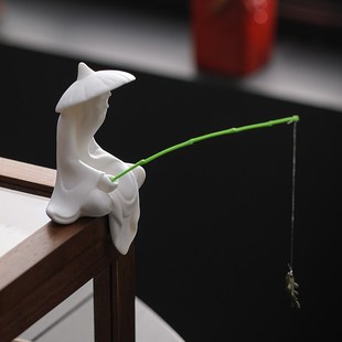 姜太公钓鱼创意陶瓷人物茶宠园艺渔公垂钓家居桌面装饰品造景摆件