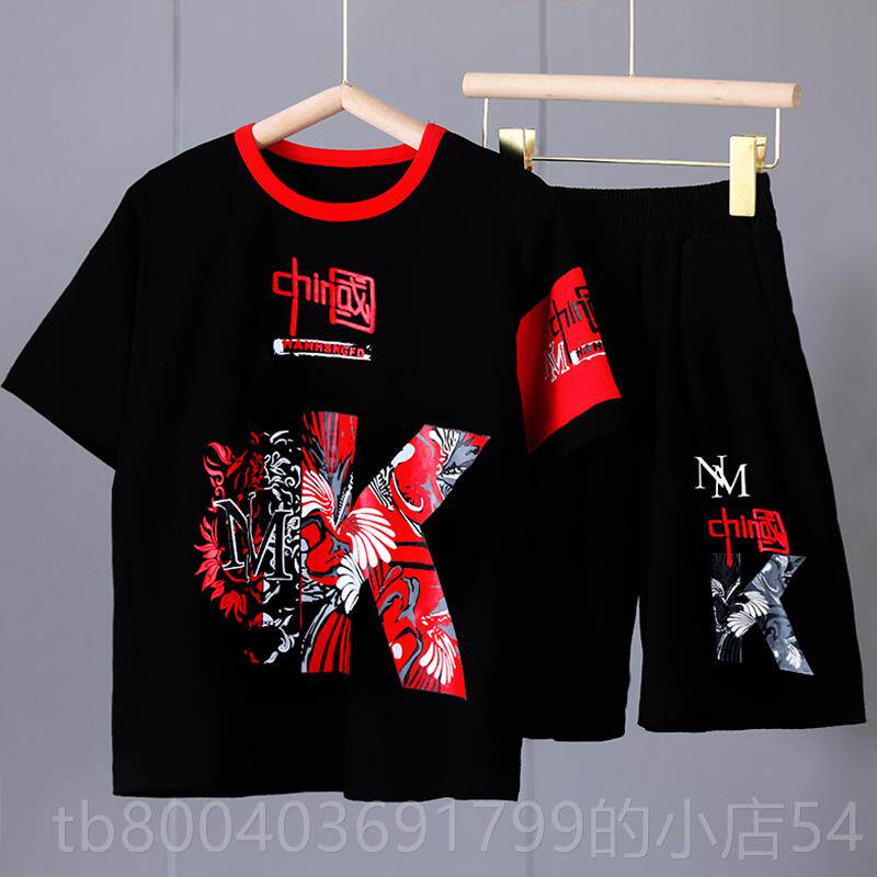 高档六一儿童演舞新出服男童嘻哈街套装款气幼儿园男孩舞蹈表演服