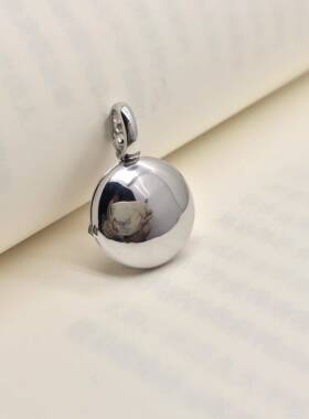 高档原创樱片花刻圆形盖相盒蓝色珐瑯s925纯银吊坠翻女毛衣项炼定