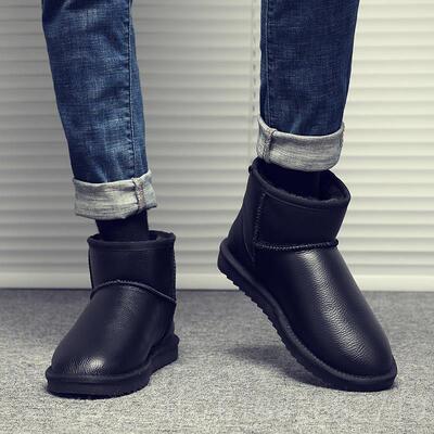 新款冬季男男士皮雪地靴士小腿冬季靴防滑保暖羊毛衬里高帮棉中鞋