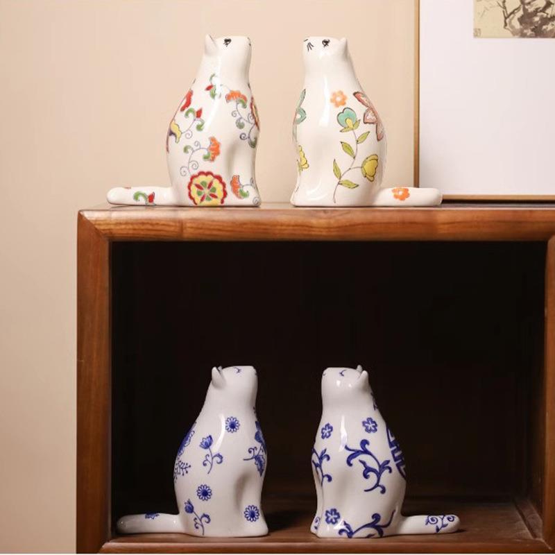 青花陶瓷猫咪摆件创意可爱小猫家居装饰品客厅桌面茶几乔迁礼物