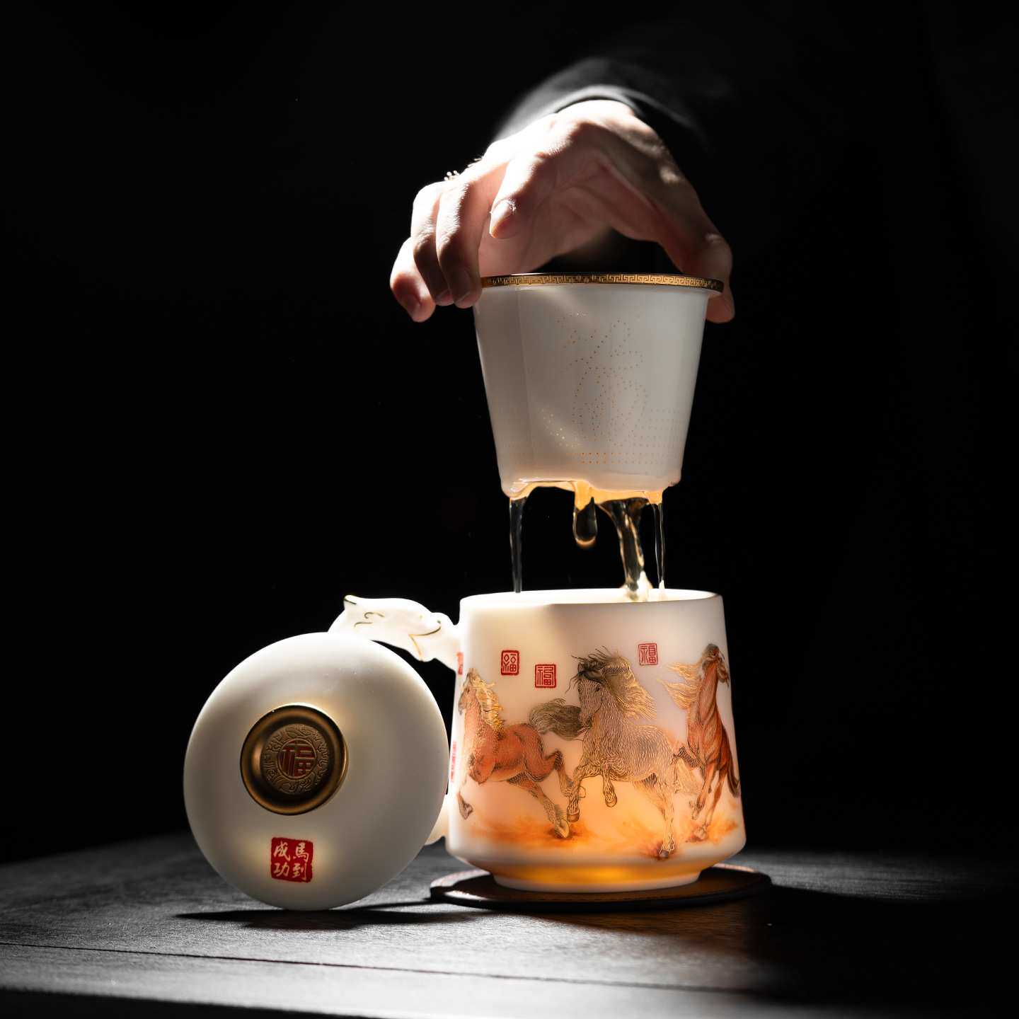 苏扬烨大师马到成功羊脂玉白瓷茶水分离泡茶杯描金过滤陶瓷礼盒装