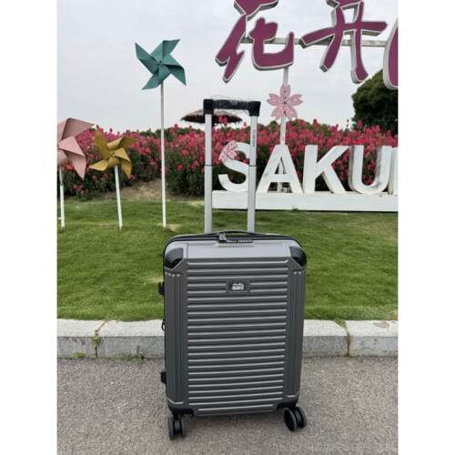 正品拉出口本行李箱20寸日登机超轻加厚PC杆箱万向轻便旅行箱学生