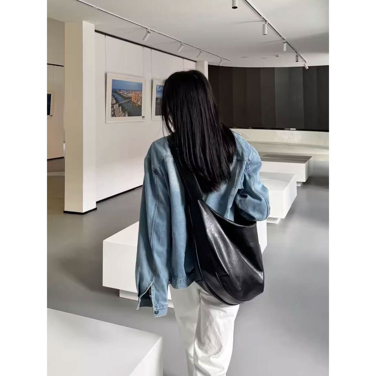 韩版托特包包女2025新款百搭通勤单肩饺子包小众大容量斜挎牛角包