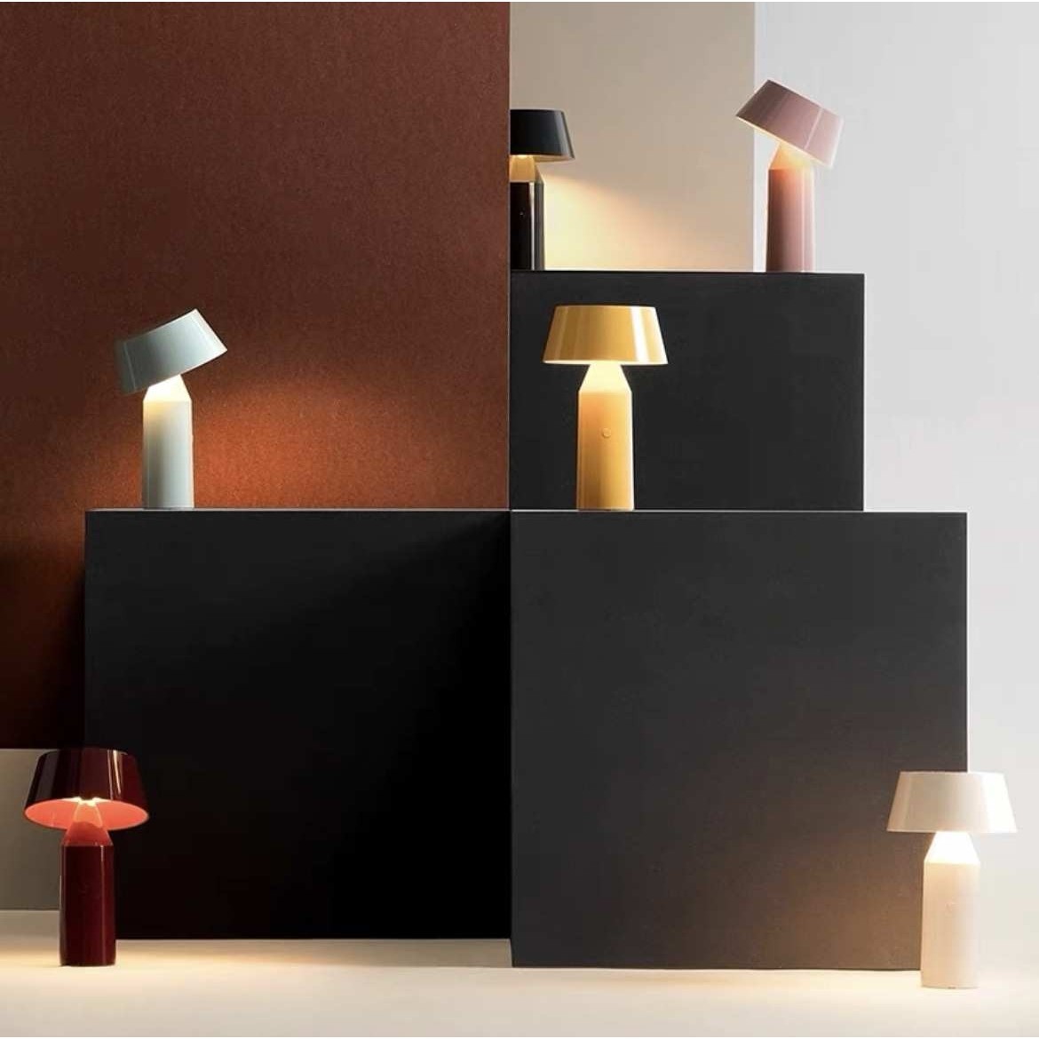 彩色创意客厅儿童房台灯北欧简约卧室床头书房展厅设计师装饰台灯,模玩/动漫/周边/娃圈三坑/桌游,模型制作工具/辅料耗材,淘宝优惠券,粉丝福利购,淘宝优惠卷