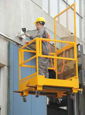 现货供应NK30ABC货叉载人平台深圳叉车笼属具带护栏高空载人平台