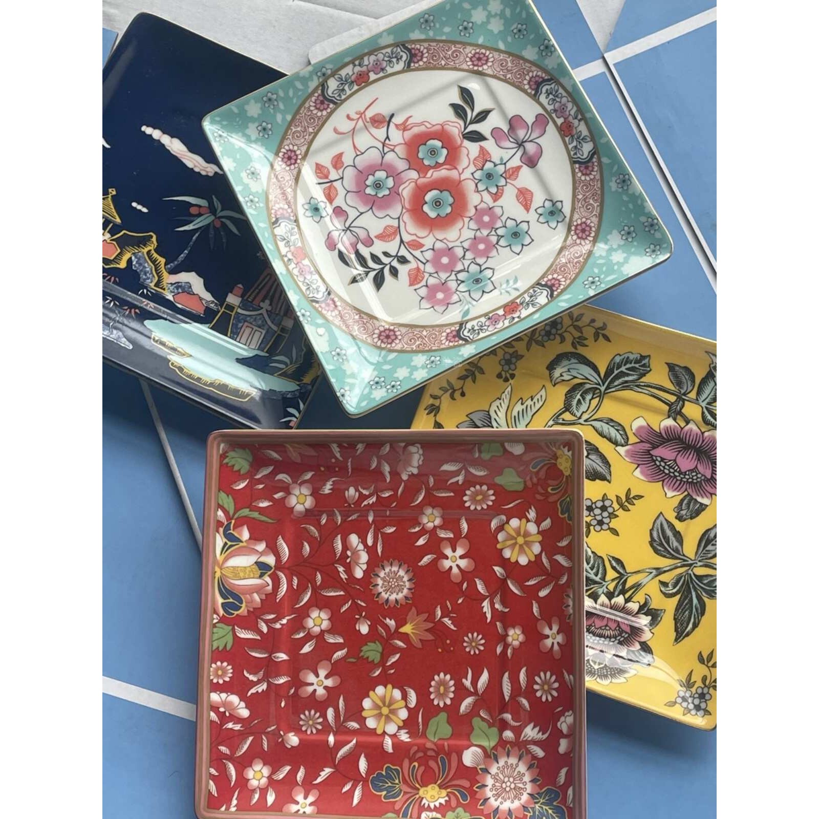 微瑕特惠欧式田园风原单釉中彩方装饰骨瓷甜品菜盘盘子家用