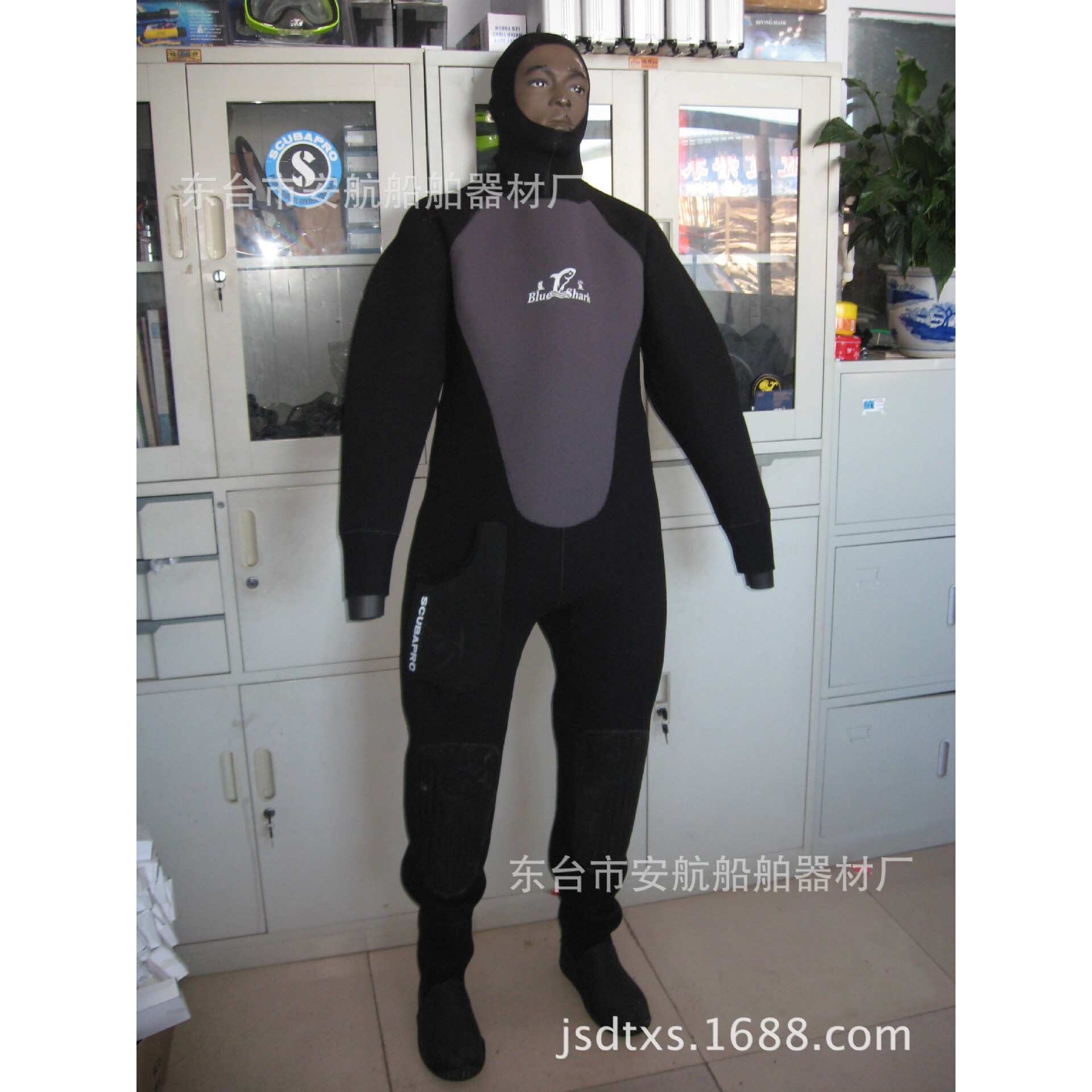 供应潜水衣，湿式潜水服，渔民服，干式潜水衣，水上用品