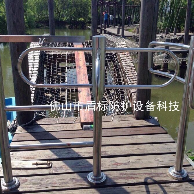 景区入口机全自动护栏单向门不锈钢转匝进出禁行器只进不出摆闸门
