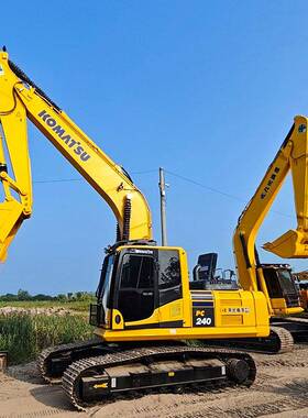 24吨型挖掘机PC24挖掘机pc20pc22大0pc24机0挖土钩机0待售