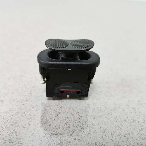 直销S开MC106B弹簧自952复位跷镶板档开关船型开关嵌三入嵌关