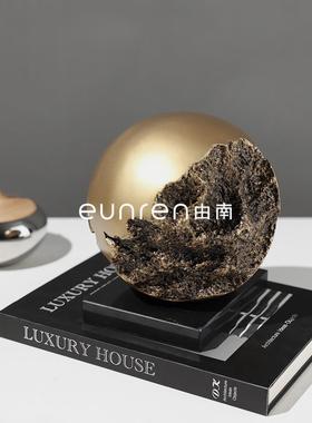 现代简约复古铜色几何球雕塑摆件样板房间售楼处书房客厅软装饰品
