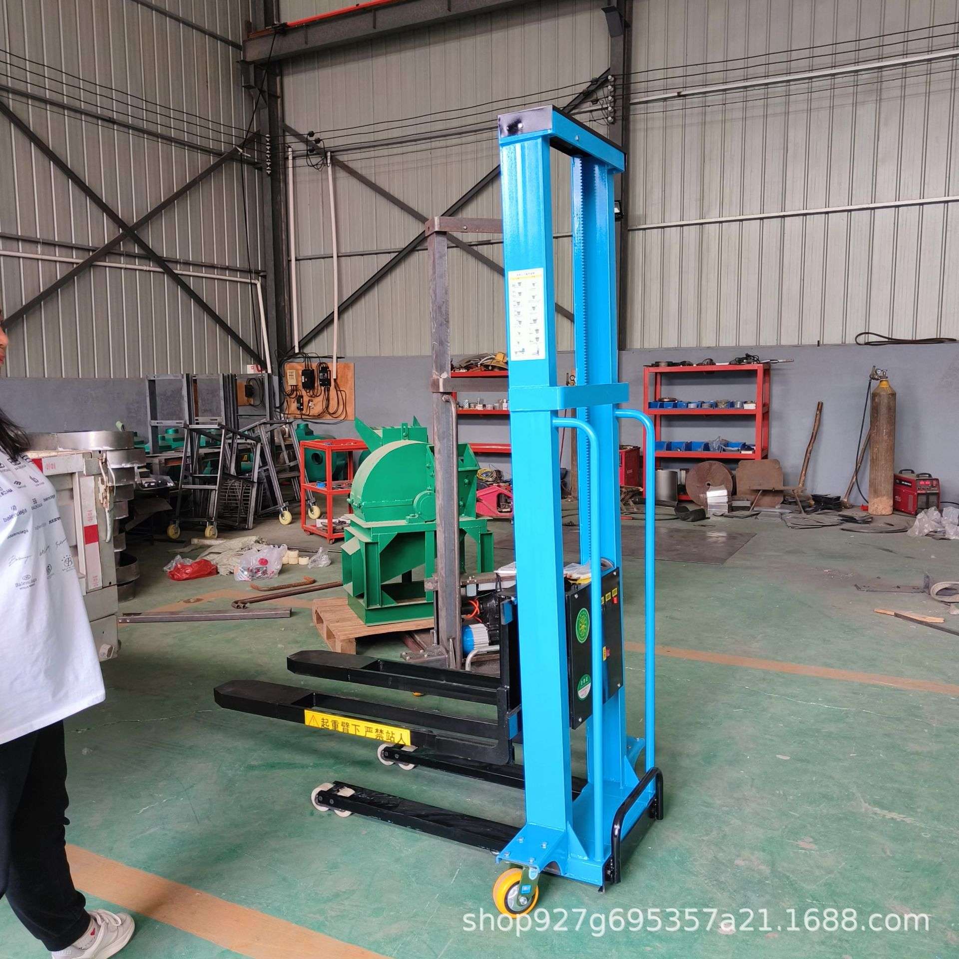 锻造货叉手动堆高遥控叉车装卸货搬运自动上下车神器电动叉车