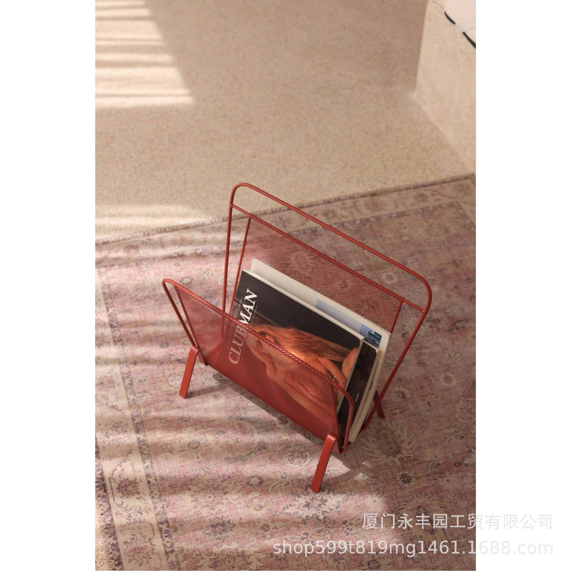 大师设计红色金属网面书报架杂志架可移动中古复刻复古简约