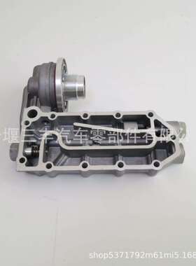 东风天龙柴油发动机配件6CT机油滤清器座机油格座3974324