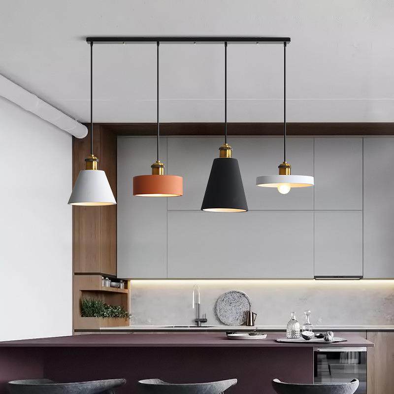 设计师餐厅吊灯三头极简餐桌吧台灯工业风灯具北欧卧室床头小吊灯