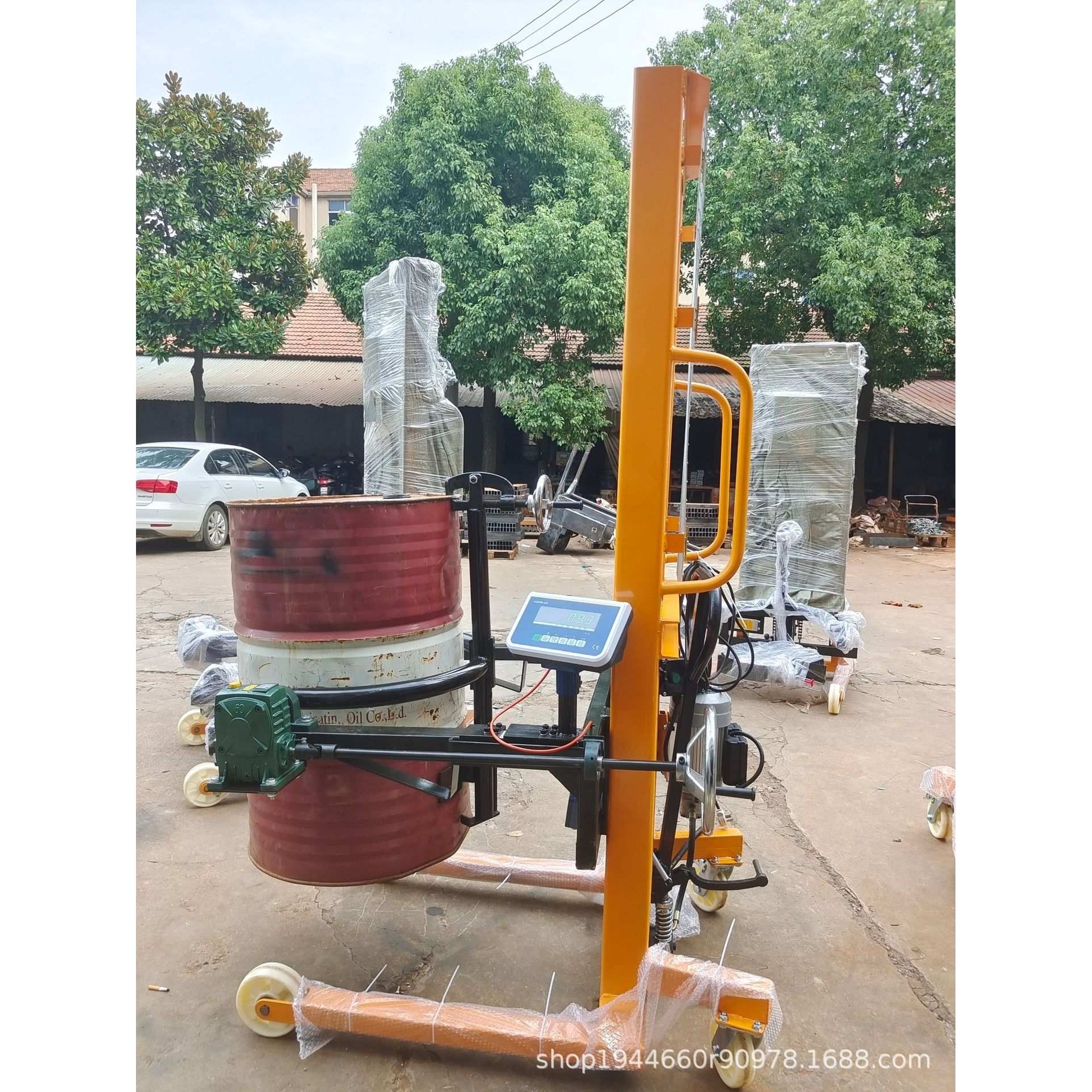 佛山电机液压两用油桶倒料车 液压翻转油桶车 载重400KG,3C数码配件,摄像机配件,淘宝优惠券,粉丝福利购,淘宝优惠卷