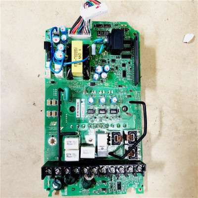 安川变频器A1000  E1000 3.7  5.5KW ETP712140 712141电源驱动板