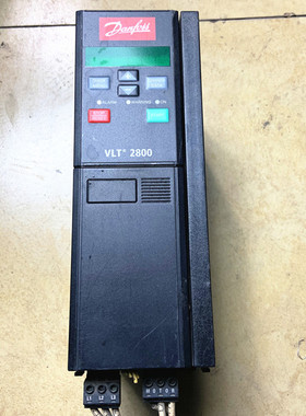 VLT2822PT4B20STR0DBF00A00丹佛斯变频器VLT2800系列380V  2.2KW