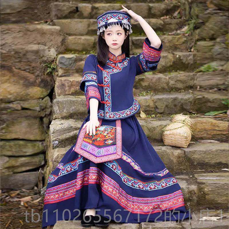 新款广族西壮服装新款三演出月服饰少数民族壮舞蹈成人锦刺绣长裙