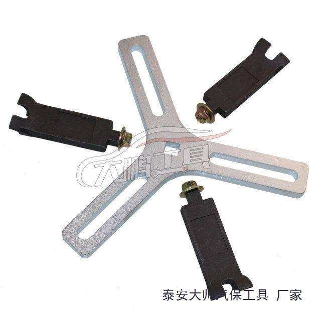 多功能可调型汽油箱盖扳手三爪油泵盖拆装器油箱盖拆卸工具P6005