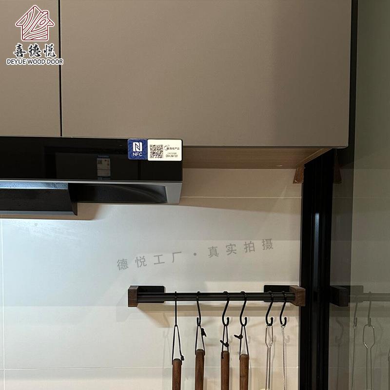 南京厨房橱柜生产厂家灶台柜吊柜石英石台面整体厨房定 制