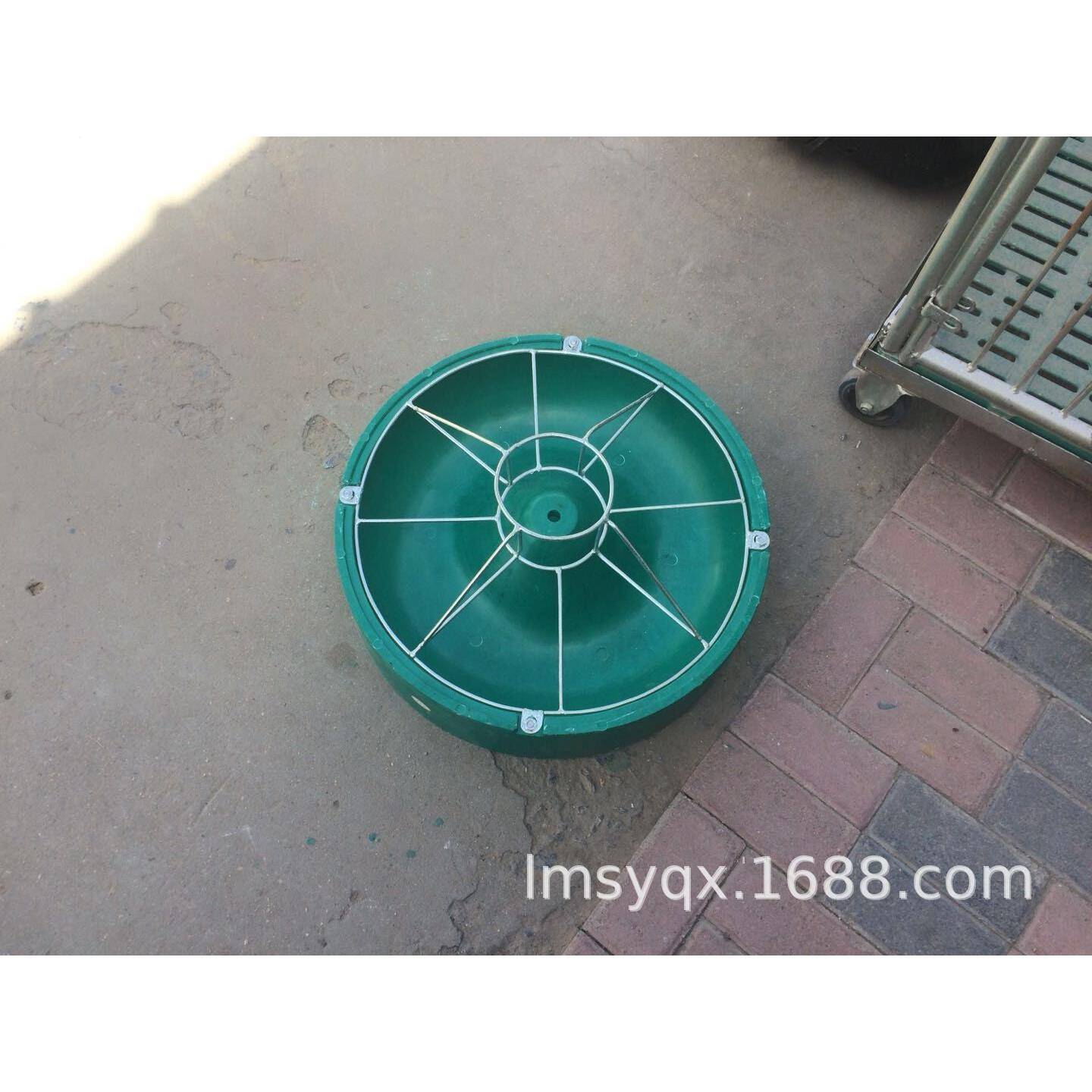 仔猪教料槽圆形小猪用补料槽母猪产床复合圆型猪用食槽子
