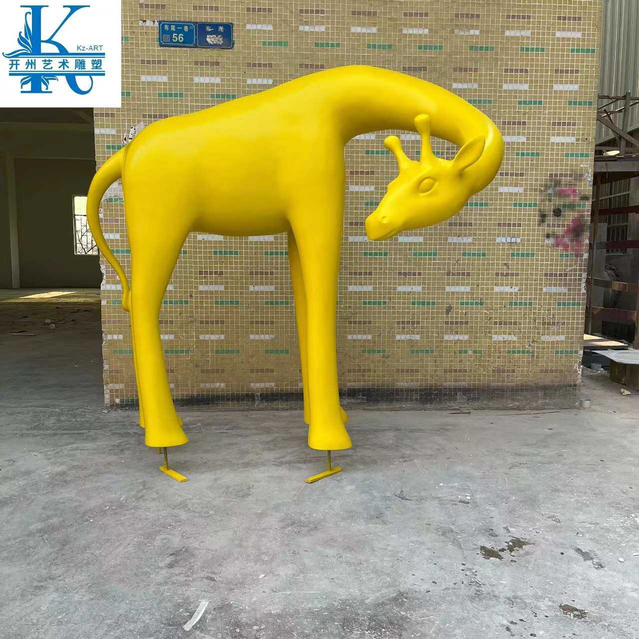 户外仿真长颈鹿动物雕塑卡通鹿公园草坪装饰商场大堂展厅落地摆件