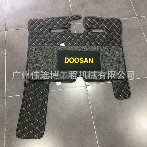 供应挖掘机脚垫大宇斗山DX150/220/225/260/380LC-9C驾驶室地板胶