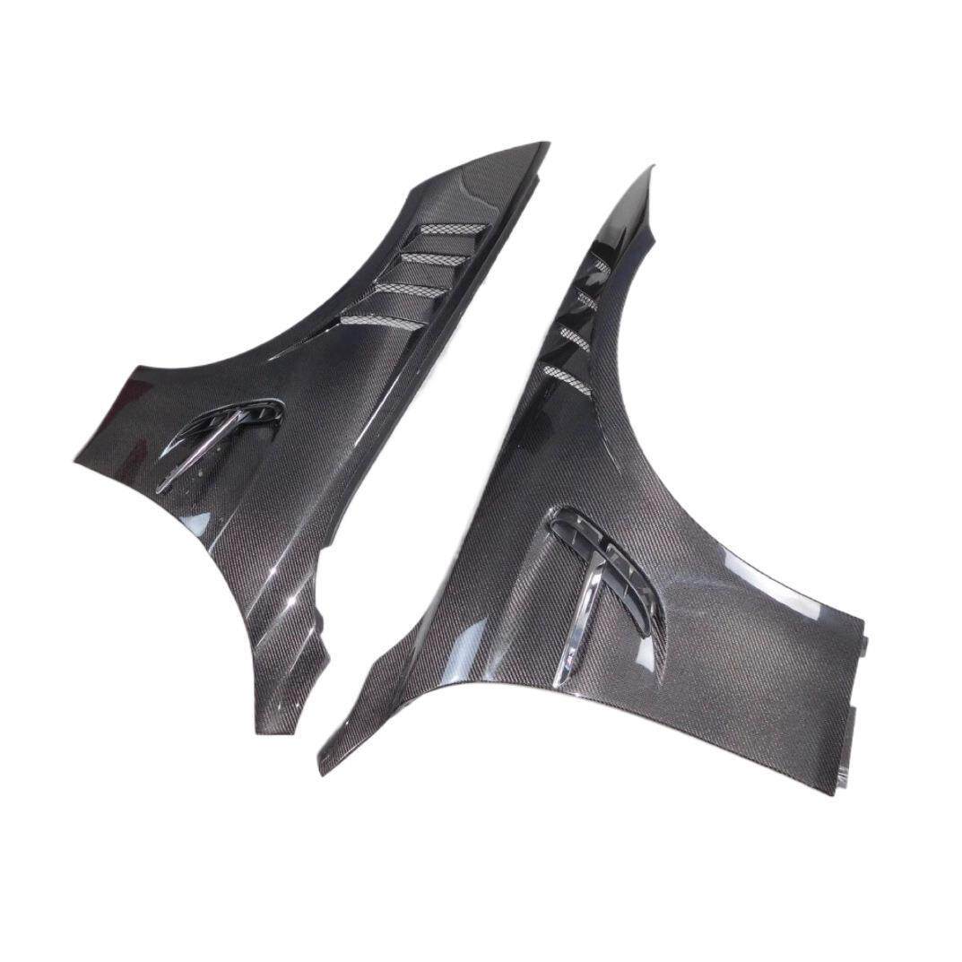 适用于宝马3系F80 M3改装升级开孔叶子板碳纤维材质轻量化设计