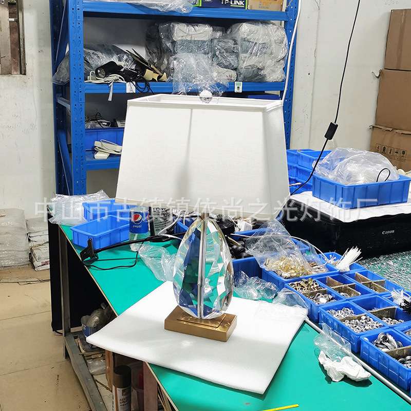K9水滴水晶台灯客厅装饰后现代简约轻奢个性创意设计师卧室床头灯