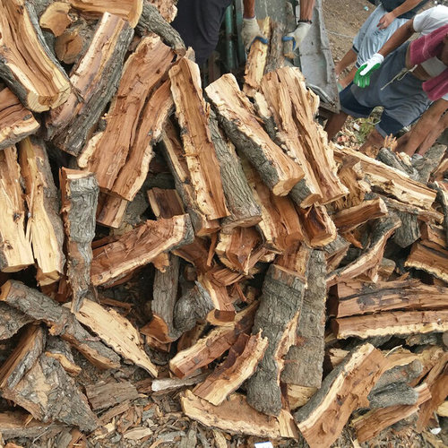 壁炉专用木柴枣木劈柴取暖烧烤柴火烧火柴木头篝火果木木材硬木