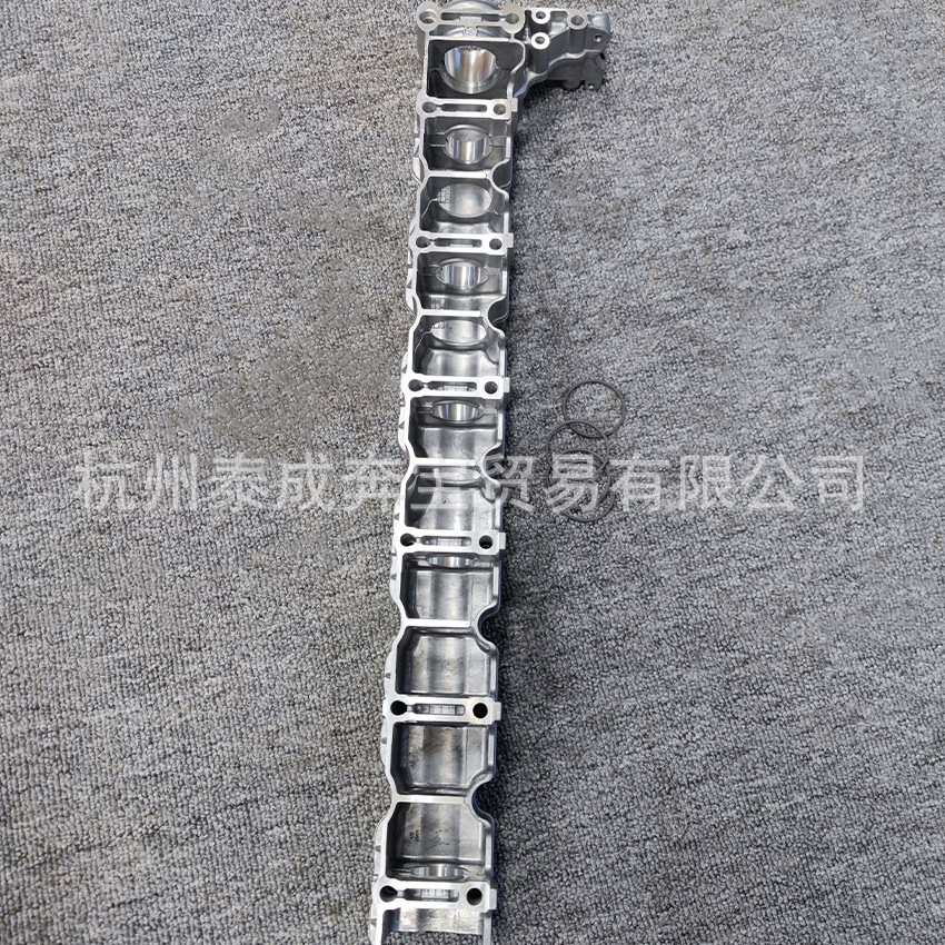 适用宝马N52 N54凸轮轴瓦架11127531224
