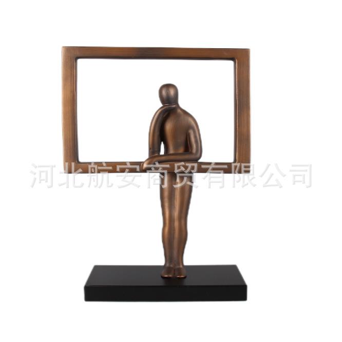 现代简约创意树脂人物摆件样板房售楼处桌面电视柜玄关软装饰品