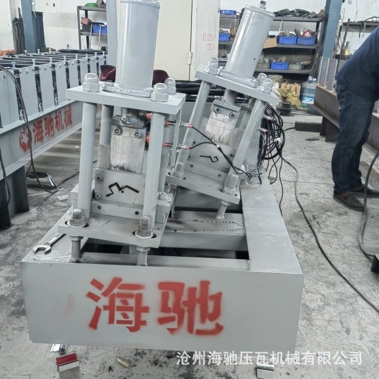 海驰厂家销售角驰820子母口阳光板设备 一机两用 异形彩钢压瓦机,机械设备,其他机械设备,淘宝优惠券,粉丝福利购,淘宝优惠卷