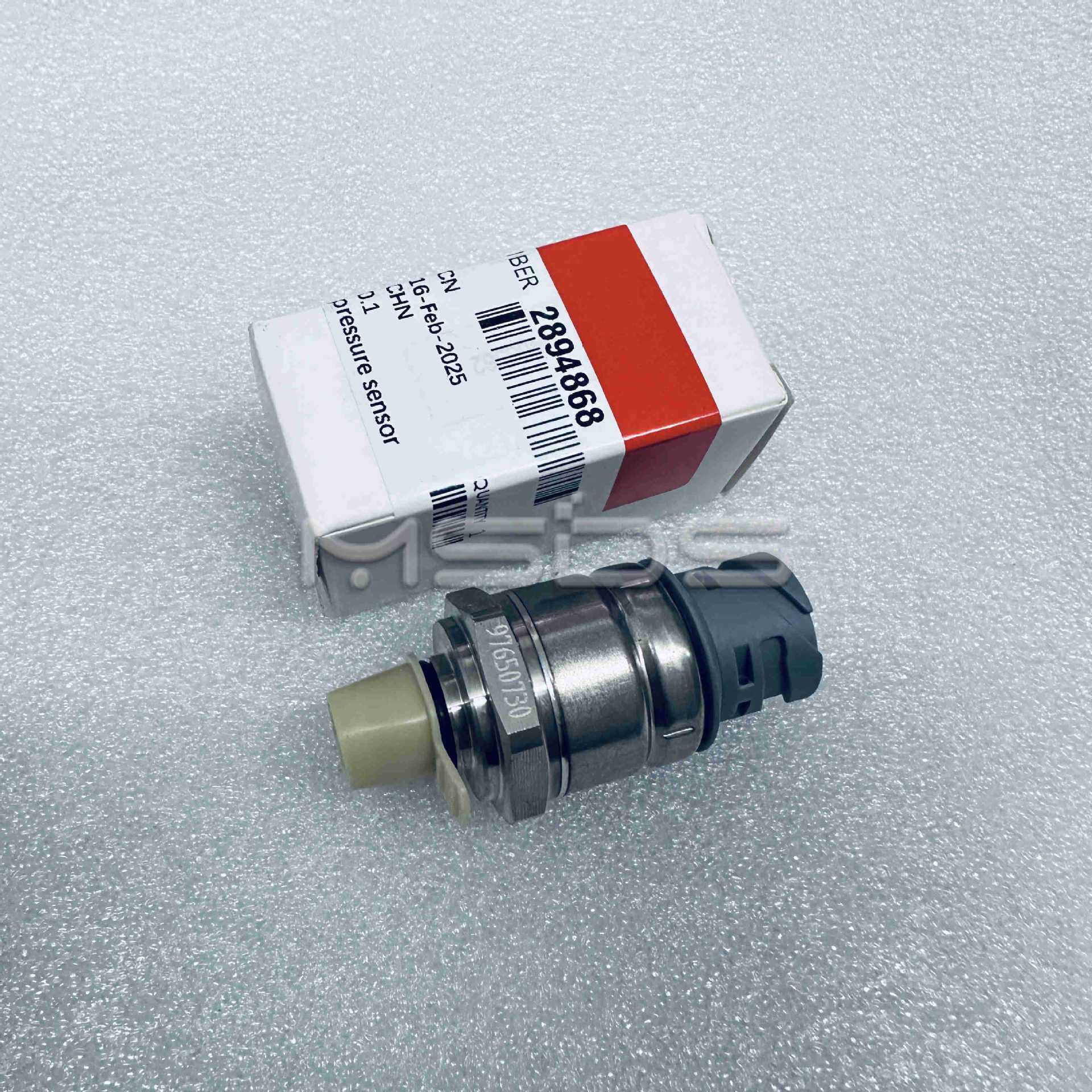 适用康明斯发动机QSK19压力传感器2894868 3408562 5698271