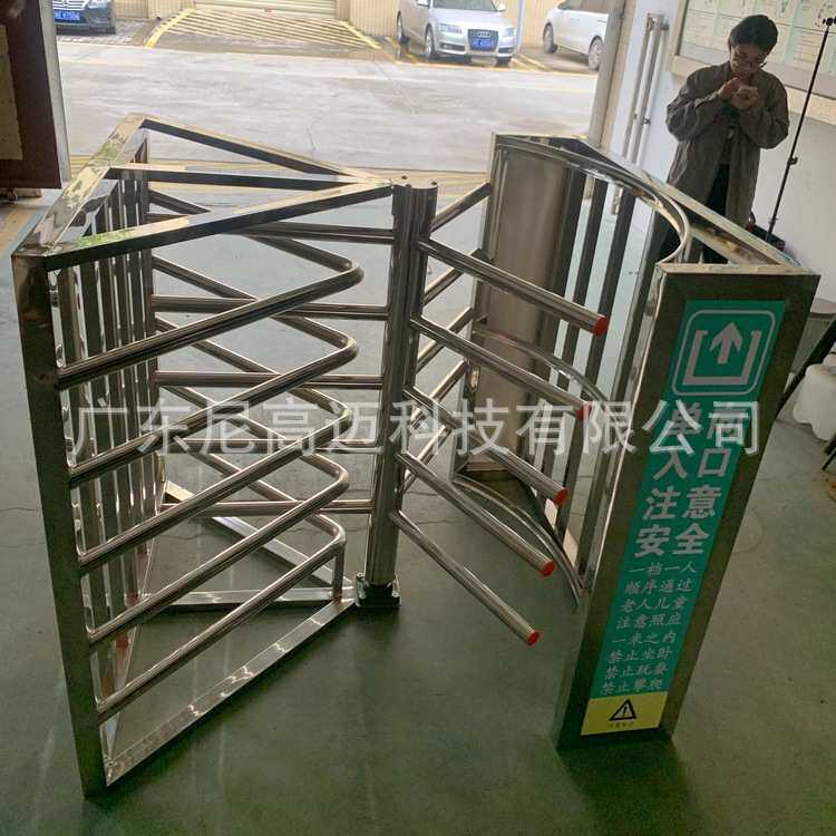 铁路动车站栅栏杆式半高单向门 广州东站梳状单限闸 南站手推旋转
