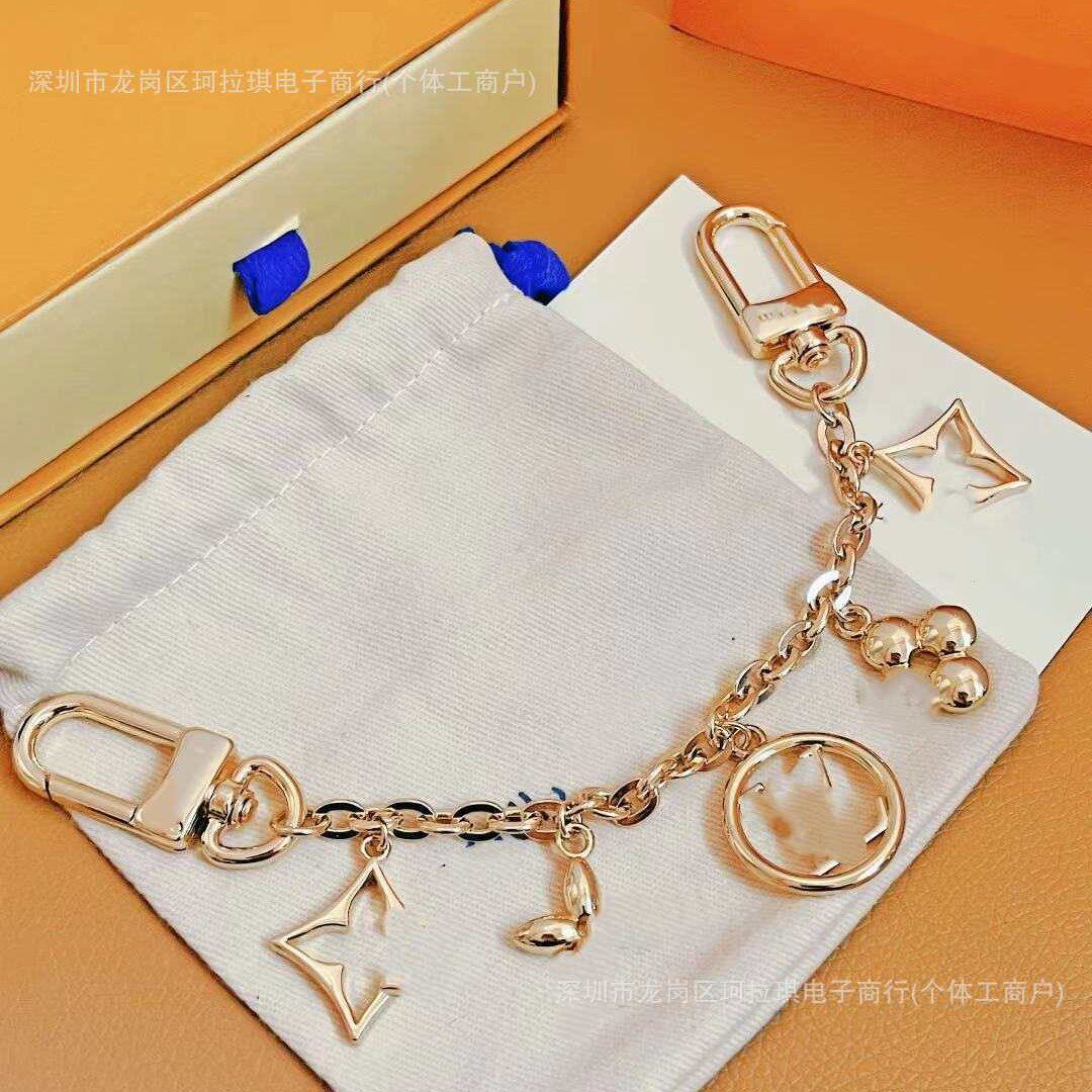 精美华丽钥匙扣钥匙链包配饰挂件潮流男女通用款适合送人礼物时尚