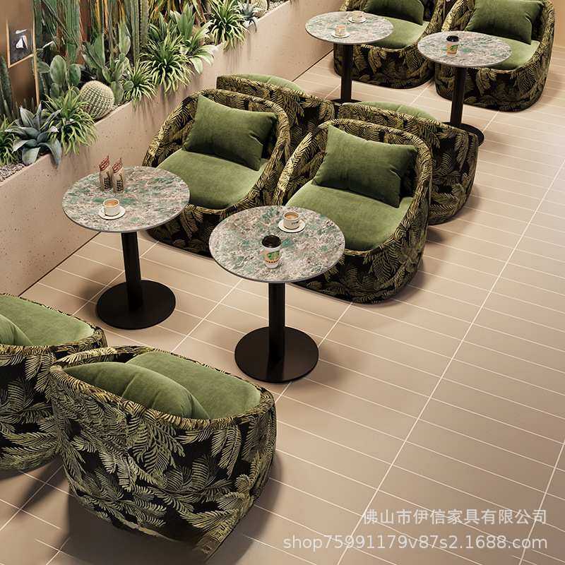 复古咖啡厅餐饮桌椅组合商用洽谈接待休闲奶茶店卡座沙发定制实木