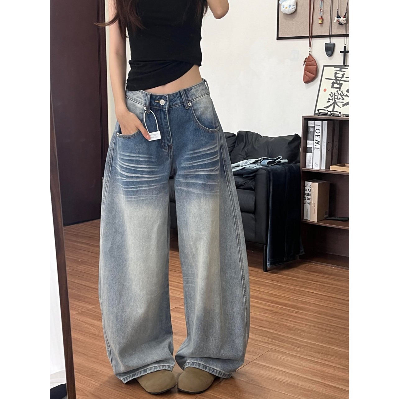 浅蓝色水洗阔腿牛仔裤女2026夏季新款猫须设计宽松显瘦拖地弯刀裤