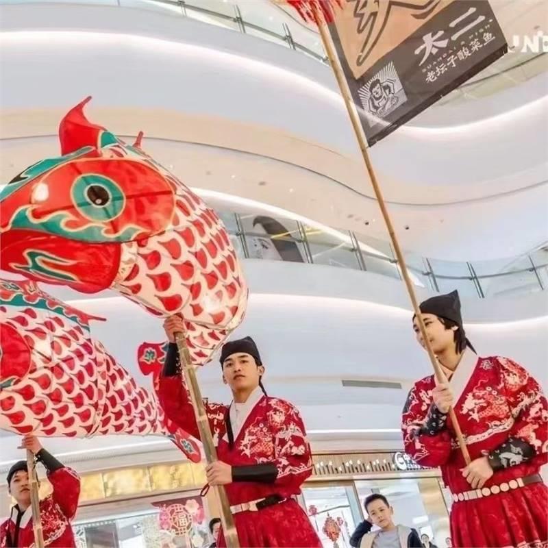 春节游街活动巡游鱼灯可爱汪满田游行道具非遗文化氛围拍照道具灯